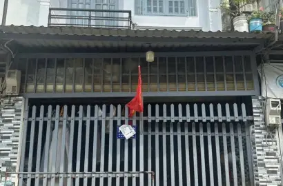 Bán nhà ngay đường Nguyễn Công Trứ