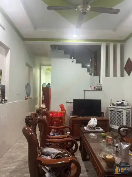 Bán nhà ngay đường Nguyễn Công Trứ