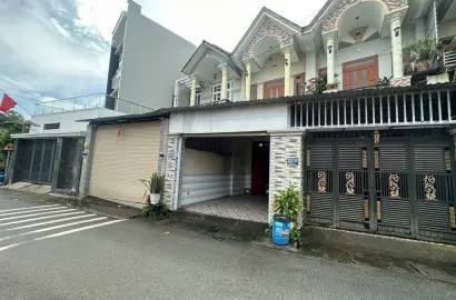 Bán nhà đường Đông Thành