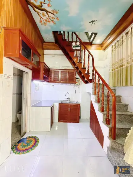 Bán nhà shr ngay chợ Xóm Nghèo