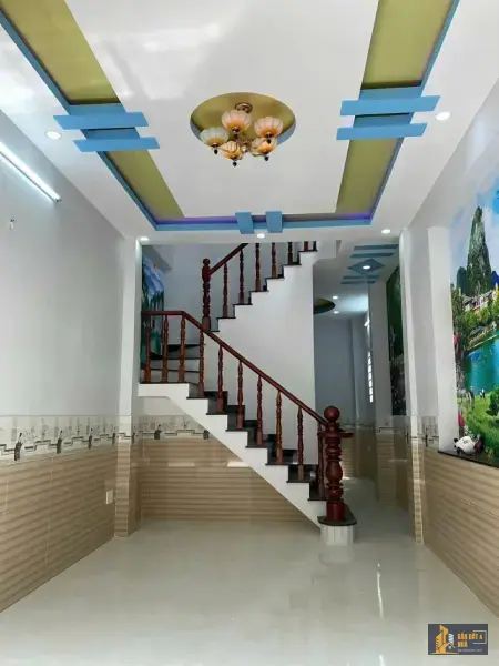 Bán nhà 1 trệt 1 lầu gần chợ Dĩ An 1