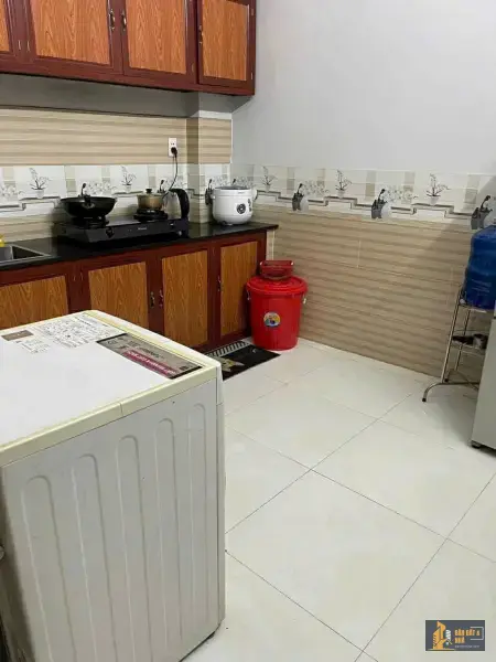 Bán nhà 1 trệt 1 lầu gần chợ Dĩ An 1