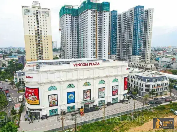 Bán nhà 1 trệt 2 lầu gần Vincom Dĩ An