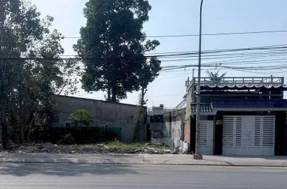 Bán đất mặt tiền Đường DT743 ngang 15m