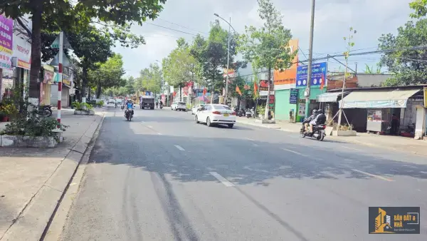 Cho thuê nhà mặt tiền đường Lê Hồng Phong