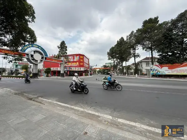 Mặt tiền 6m Nguyễn Tri Phương & Ngô Văn Sở
